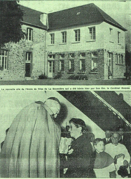 Coupure de presse : le bâtiment de la nouvelle aile, et le cardinal Roques bénissant les locaux